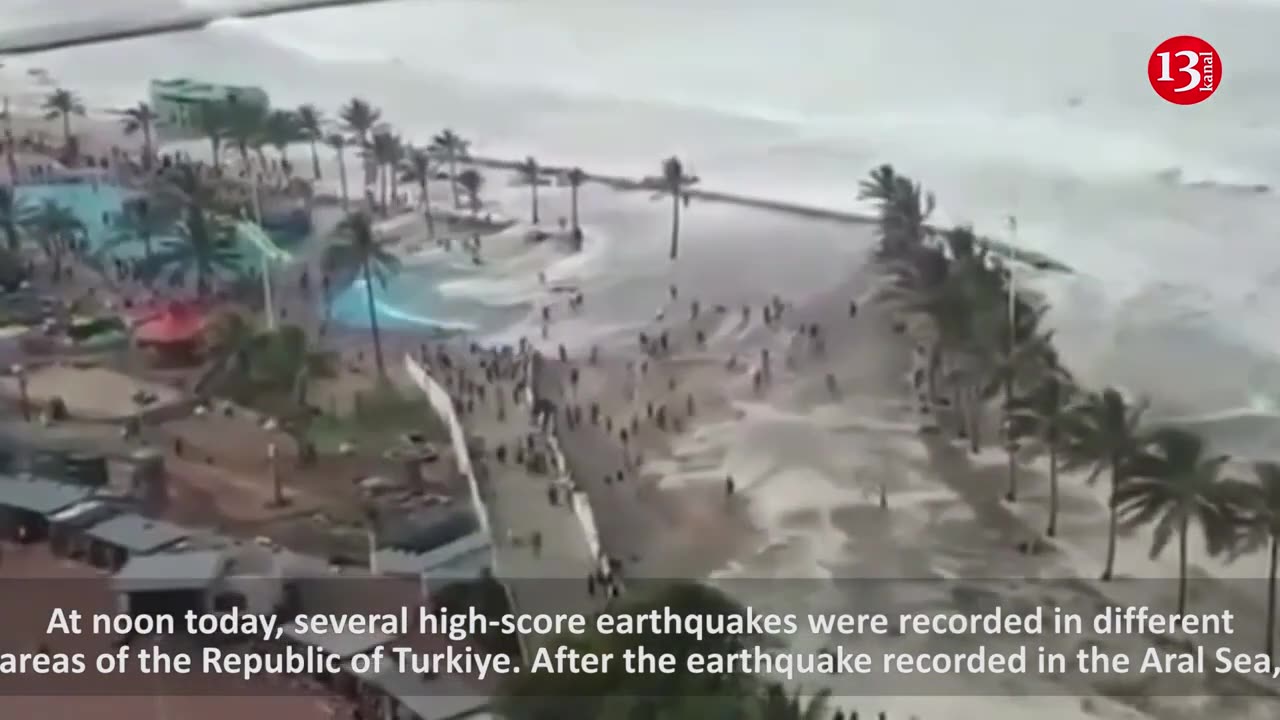 Massive waves hit Turkey's coastline, fears of Tsunami: 3-meter high Tsunami may hit Turkish coast