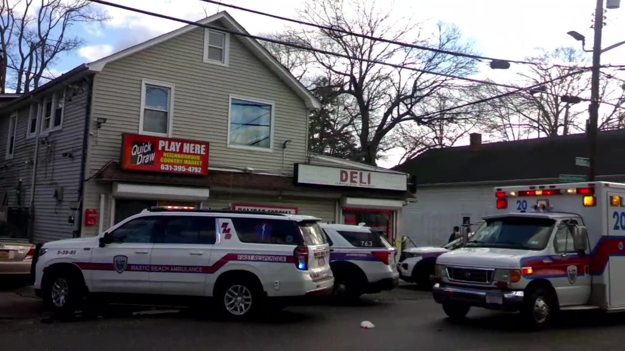 Robbery at deli longisland new york mastic beach