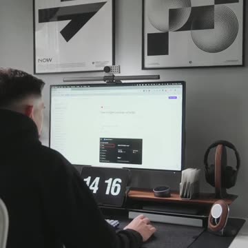 Balancing Act: Juggling Remote Work and Home Life