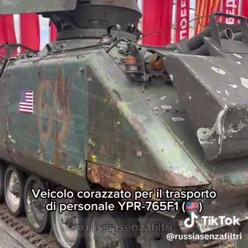 #Moscow, Exhibition of Western armaments: you see Italian flags?