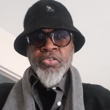 KEEP POSITIVITY IN YOUR HEART AND THOUGHTS