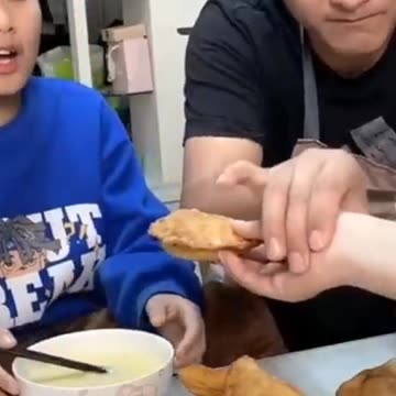 Laugh Out Loud: The Best Chinese Stand-Up Comedy Acts