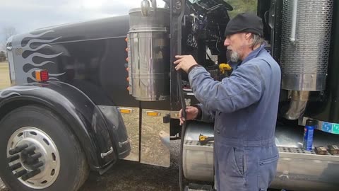 BEHIND THE DOOR PANELS on a FREIGHTLINER CLASSIC , PART 3