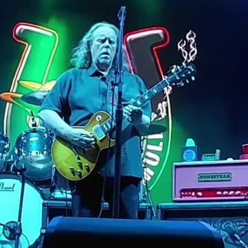 Warren Haynes (Gov't Mule) - LIVE @ 420Fest (Short 15)