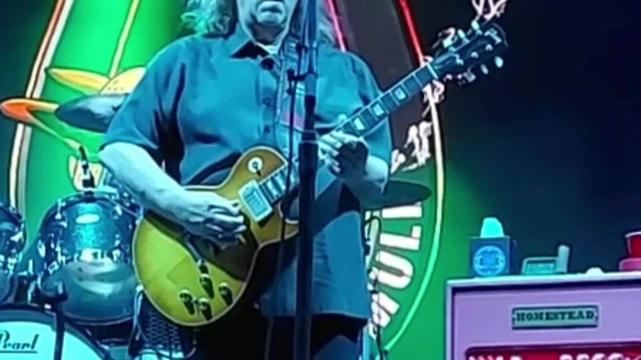 Warren Haynes (Gov't Mule) - LIVE @ 420Fest (Short 15)