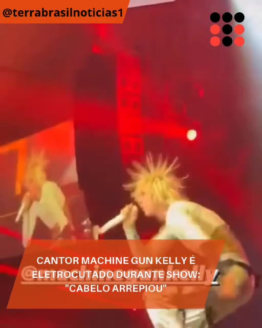 Cantor Machine Gun Kelly é eletrocutado durante show: "cabelo arrepiou"