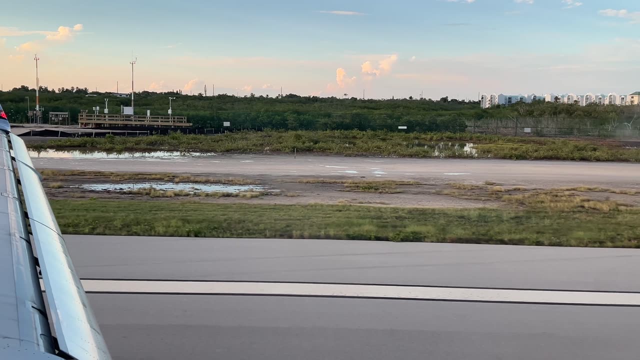 American Airlines landing at Key West international airport in 4K.