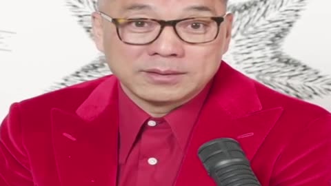 20220510文贵先生直播： #勇敢 是对信仰、追求、真理，坚持和行动的结果！敢表达、敢坚持，敢说真话，敢于无私行动维护真理，心、身、行统一。勇敢过头叫愚蠢，不到火候叫懦弱。