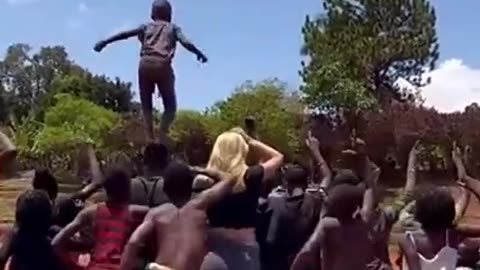 How_did_the_little_guy_do_dance #africa_