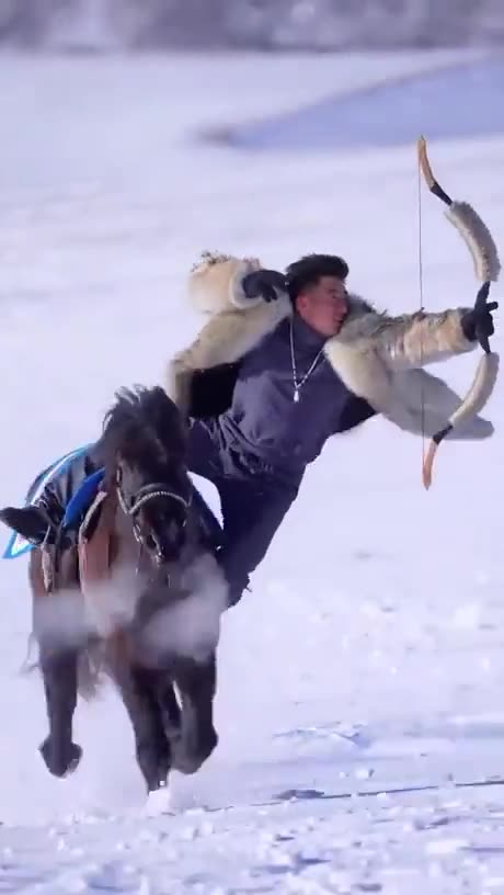 A horse archer from our times