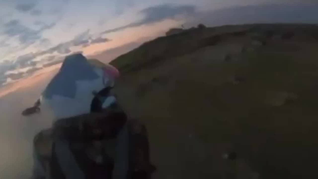 🇺🇦 Archive footage. Two soldiers of GUR MO on a gyroplane fly over Zmyiinyi