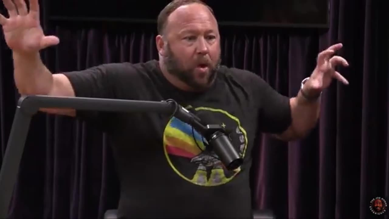 Joe Rogan fact-checking Alex Jones ✅️