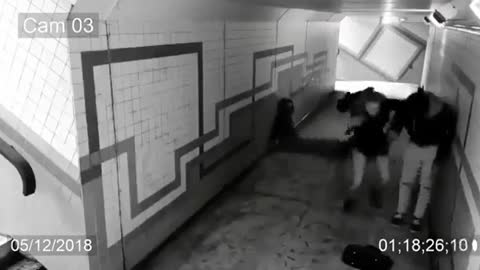 ΤΟΥΣ ΙΣΟΠΕΔΩΣΕ