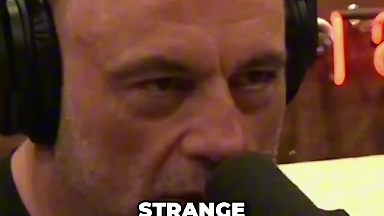 Joe Rogan Reveals How To Trip Without Dr*gs