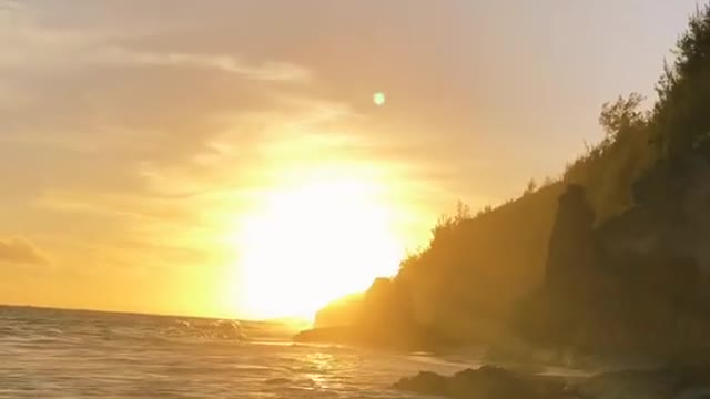 Golden ✨ #bermuda #sunsetbeach #sunset #island #travel #beach