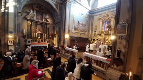 “🕯LA MESSA DELLA PRIMA SANTA DOMENICA D'AVVENTO!!🌲” =LA BELLEZZA DI QUESTA LITURGIA, OGGI TRASCURATA, NON VI ALLONTANI DALLE VOSTRE PARROCCHIE, POICHÉ 🩸GESÙ È PURE LÌ PRESENTE, #NELLA MESSA E IN TUTTI I SACRAMENTI!!😇🩸🙏=