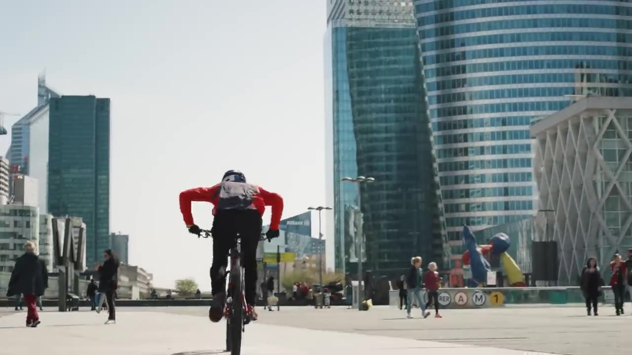 Urban Freeride Lives 3 - Fabio Wibmer