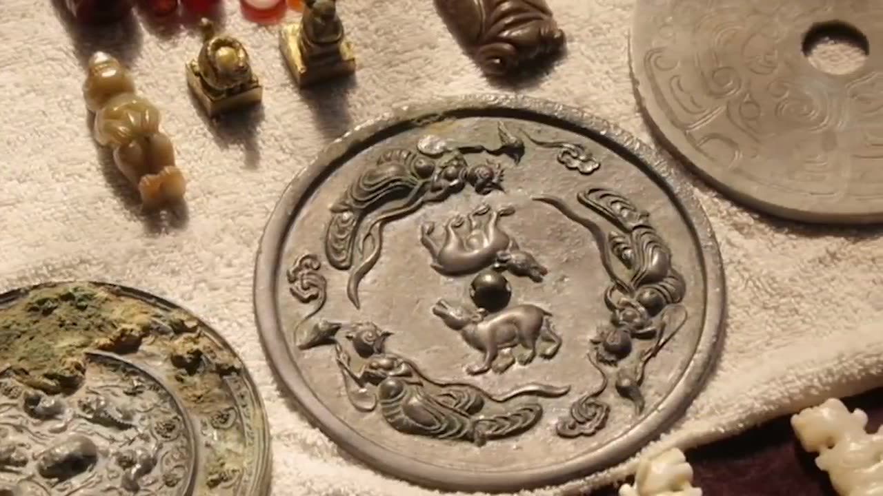 Ancient Egyptian Lost City & Buddha Statue Discovered in The Grand Canyon U.S.A.