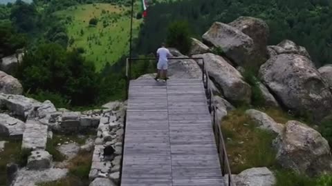 ПОРЕДИЦАТА БЪЛГАРИ ЮНАЦИ- ПЕРПЕРИКОН