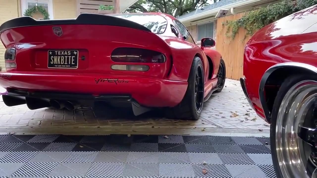 Dodge Viper Heads and Cam Idle Chop Super Crazy Sound