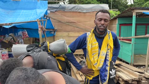 These Migrants trying to Cross Rivers of Panama to America gives astonishing Revelations