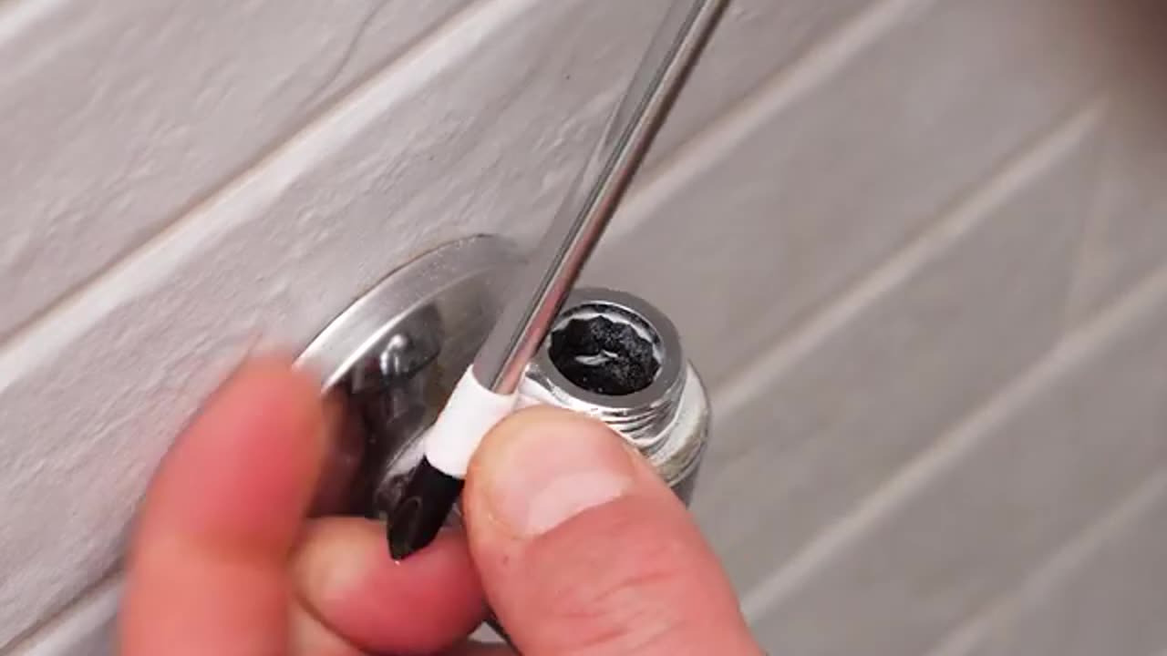 How To Renovate a Bathroom in a Minute!