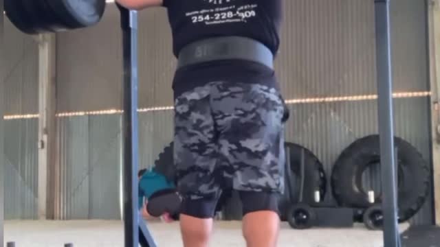 405x1 Squat