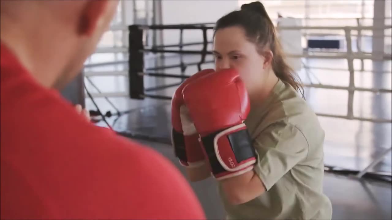 Olha a alegria dela mesmo com Síndrome de Down