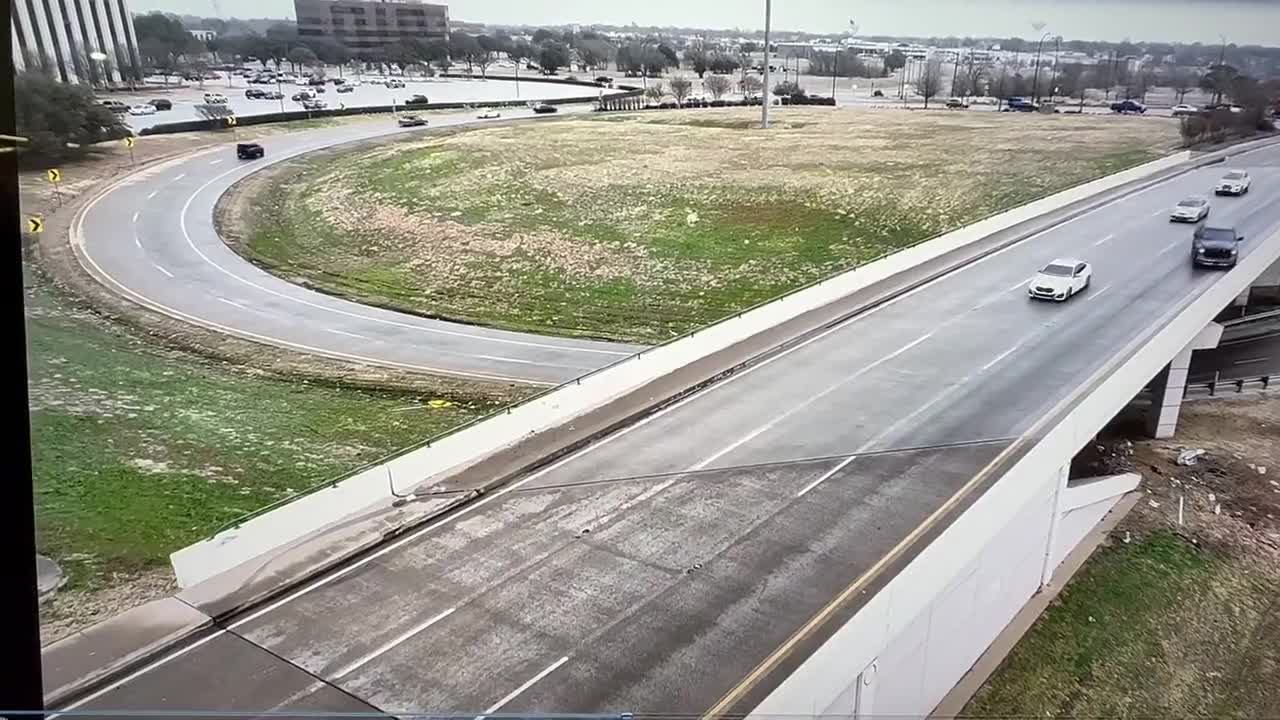 People in Dallas don't know overpasses freeze first
