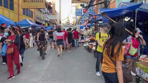 Busy MANILA PHILIPPINES Walking Tour