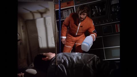 Space 1999 S01 E17 The Last Sunset