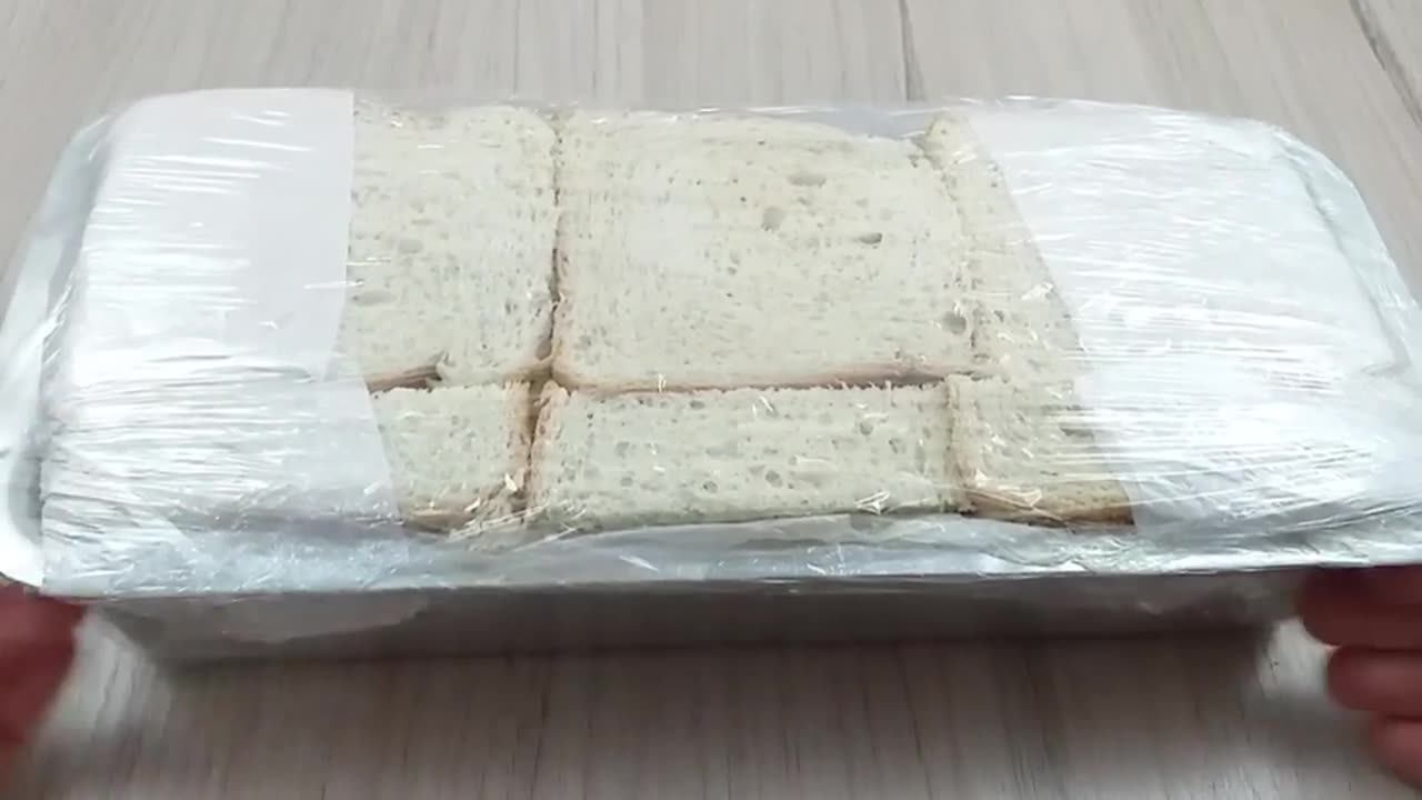 Bolo salgado de pão de forma simples e fácil de fazer!