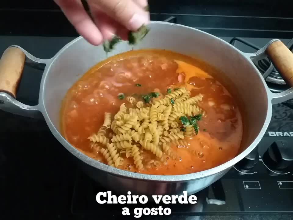 Macarrão cremoso de uma panela só, super fácil e delicioso!