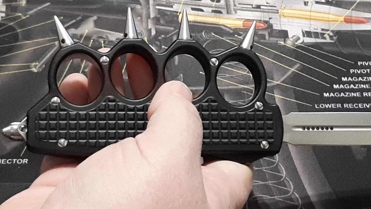 Spiked Knuckle OTF from Wish