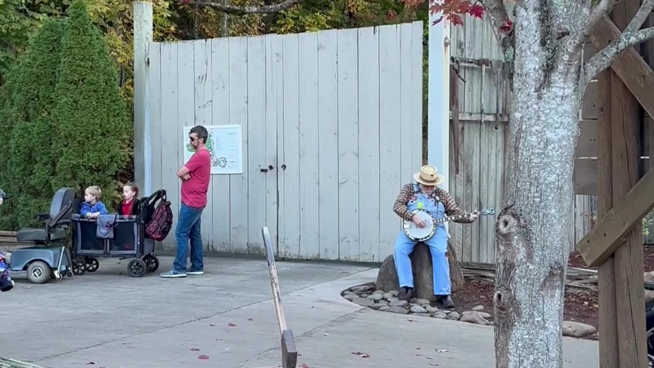 The Sounds of Dollywood - Great Pumpkin LumiNights