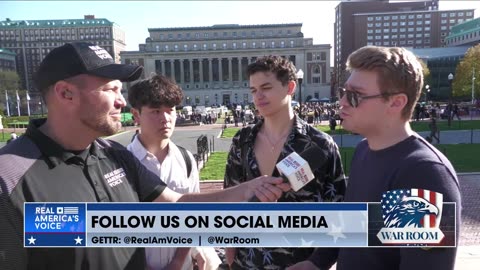 Ben Bergquam Interviews Students On Columbia's Campus