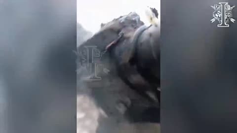 Intense Footage from Ukrainian Reconnaissance Group Entering Russian Trenches in Kursk