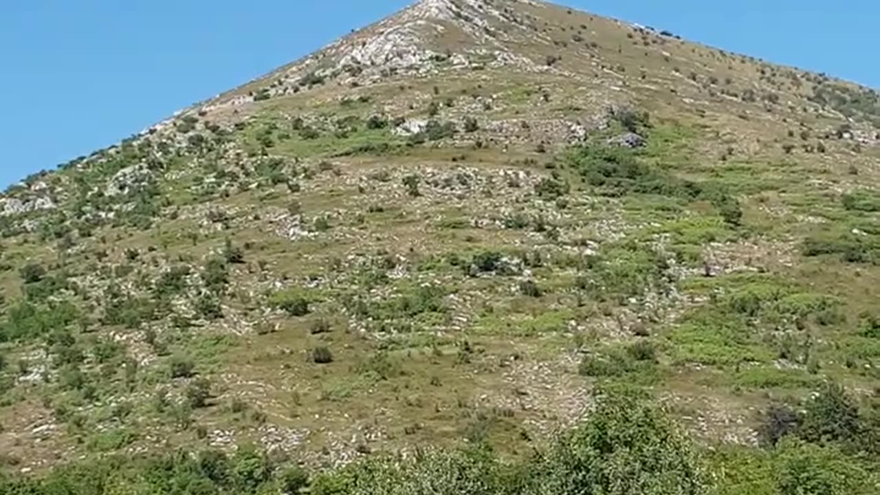 RTANJ MOUNTAIN-PYRAMIDAL SHAPE