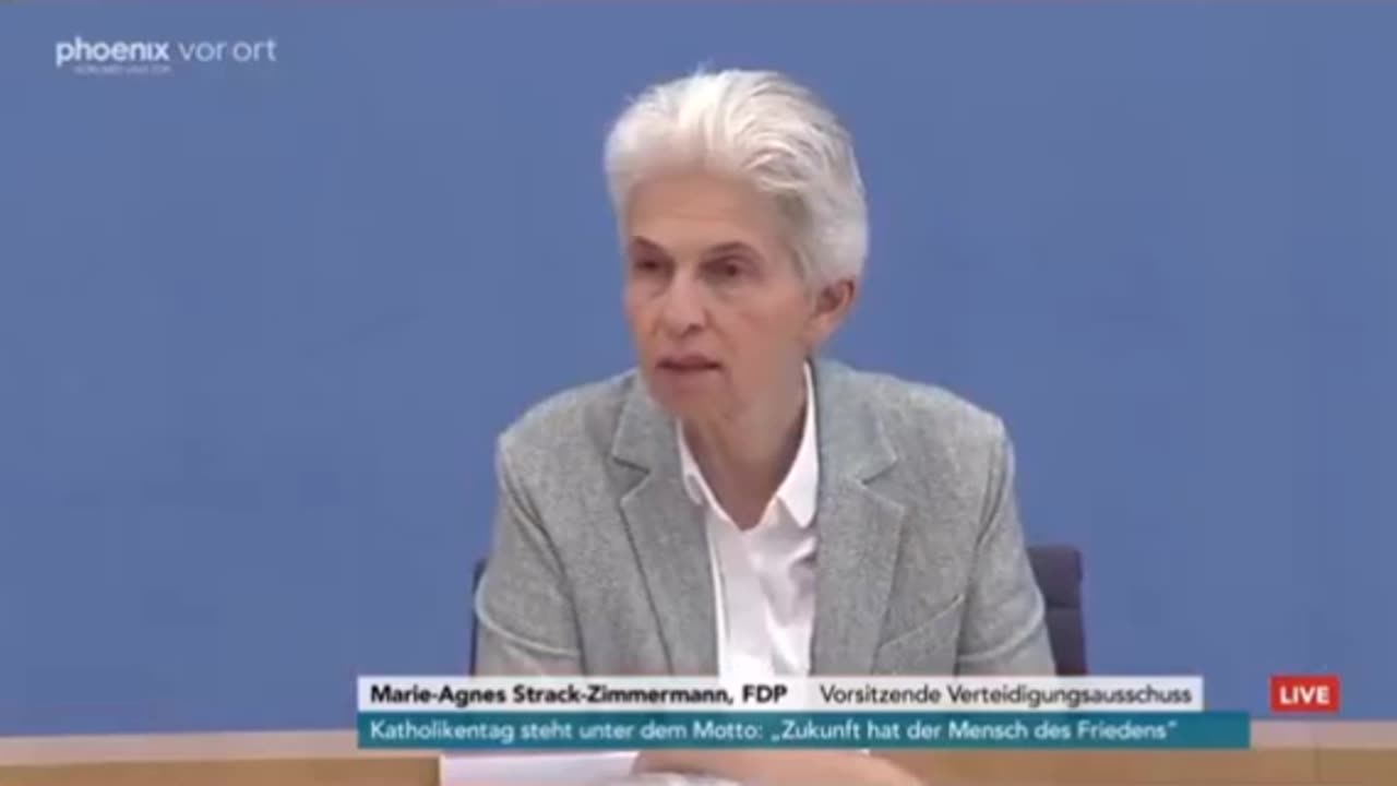 Strack Zmmermann tritt zurück