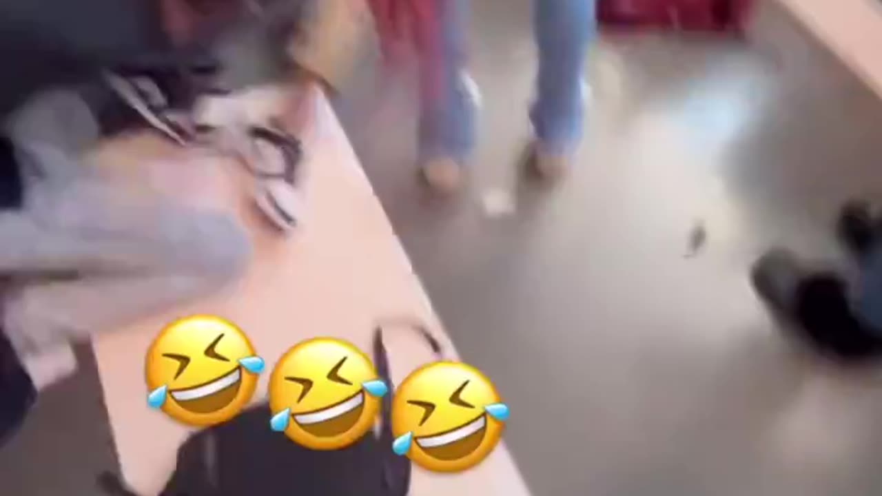have you ever seen such move in a fight 😱😂😂