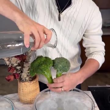 Organic foods are being Sprayed 💀