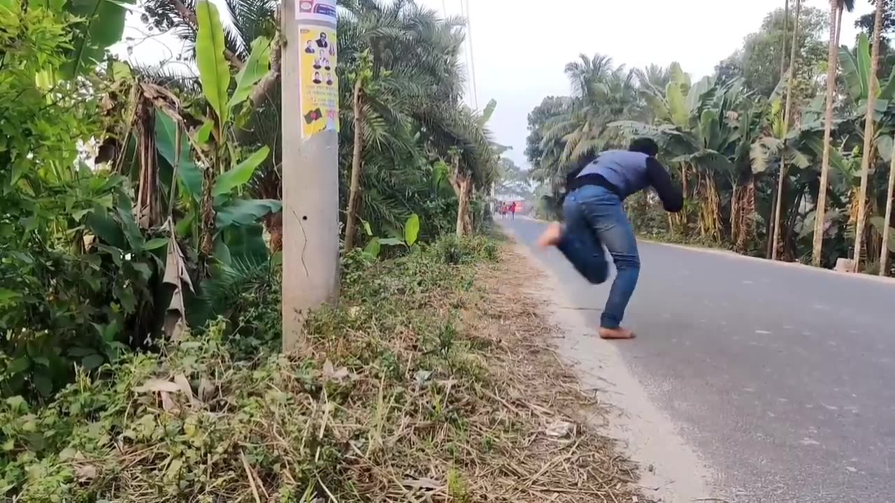 Unbelievable Reactions to King Cobra Snake Prank!