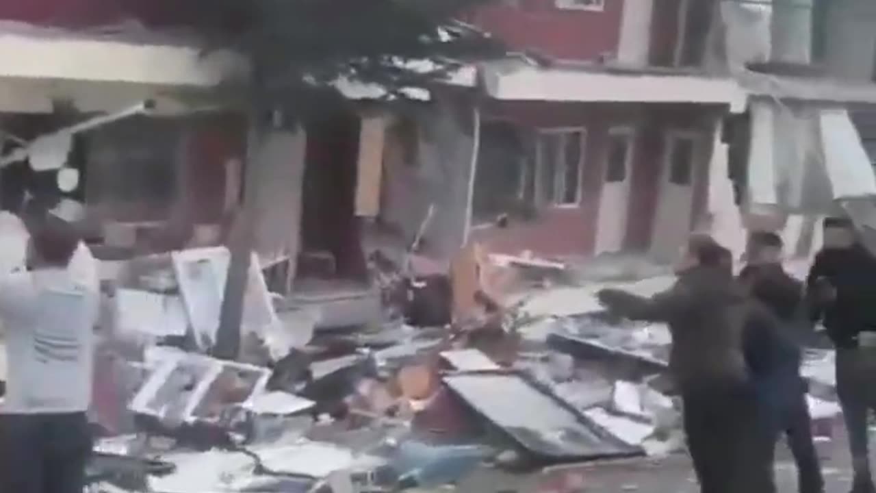 Real footage from Turkeys earthquake more then 33k people died