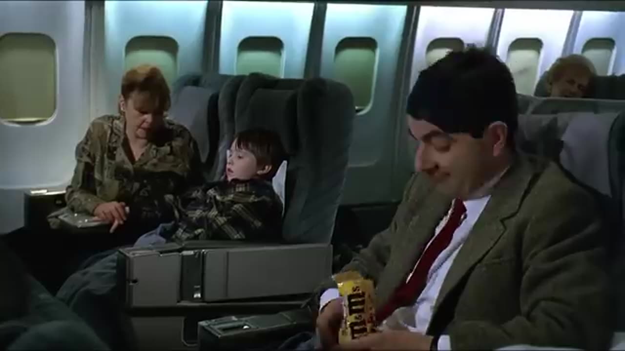 Mr Bean travels to AMERICA _ Bean Movie _ Classic Mr Bean - 4of20