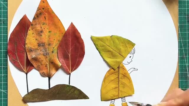 Do see raincoat with leaves little girl, fastLet's try! # the treeLeaf collage # by hand...