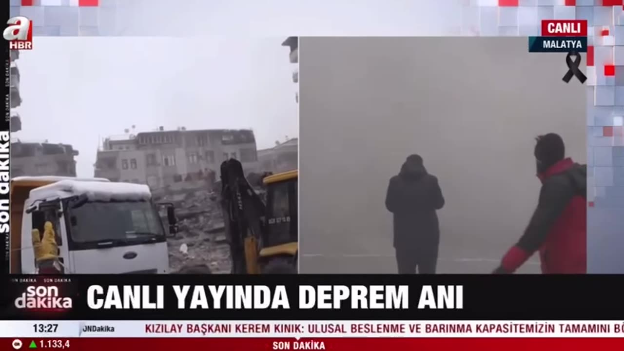 ⚡️⚡️ What's happening in Turkey: local media showed people running away from a falling building