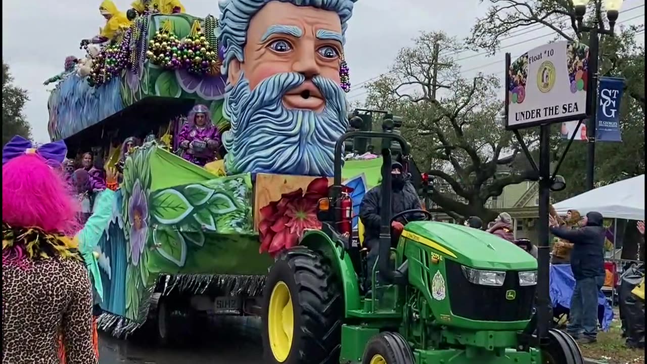 Mardi Gras - Uptown New Orleans