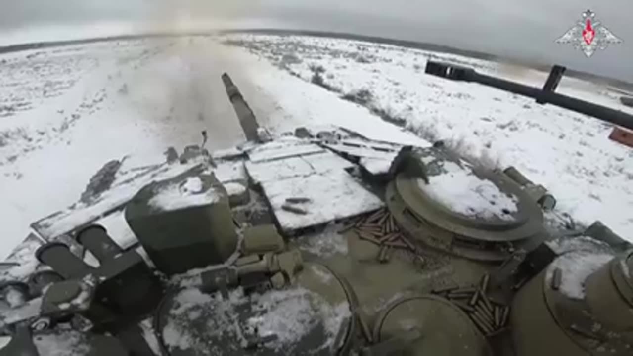 Tanques T-90M da Rússia treinam para enfrentar os Leopard #shorts