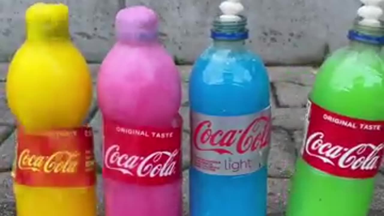 Coca Cola, Fanta, Sprite und Mentos