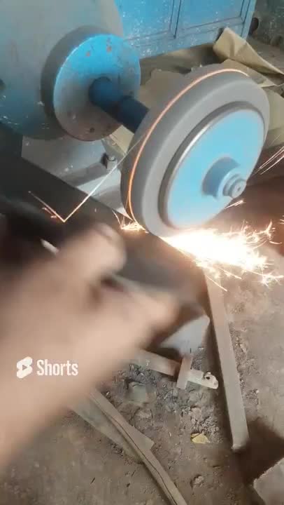 Sharpening The Metal sheet Scissors